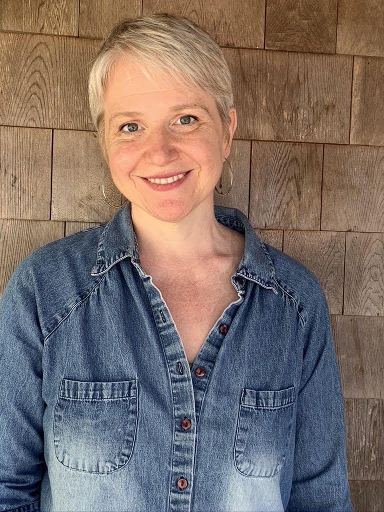 picture of workshop leader wearing denim shirt